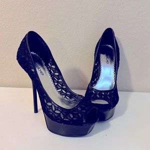bebe Black High Heels! 🖤